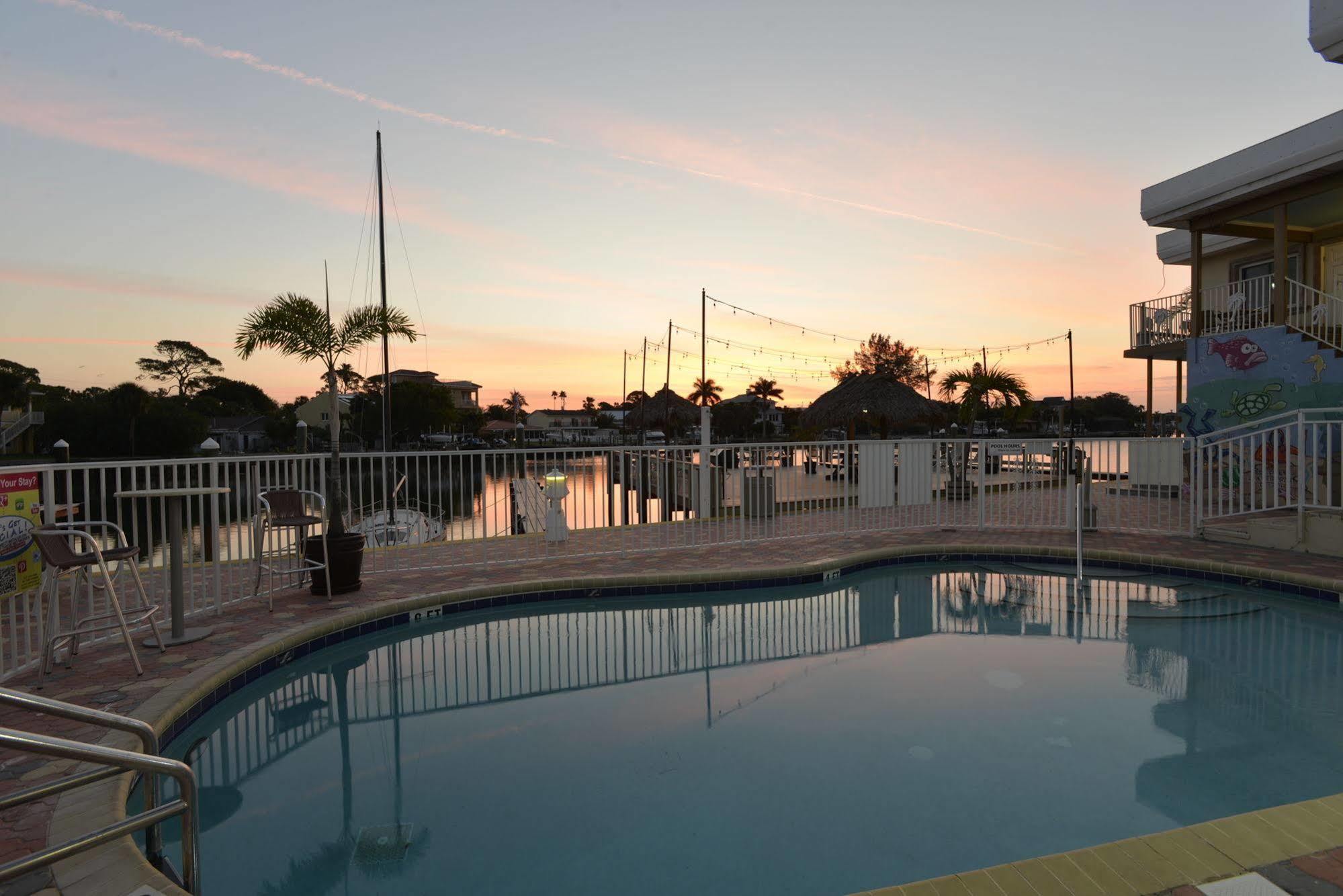 Bay Palms Waterfront Resort - Hotel And Marina St. Pete Beach Kültér fotó